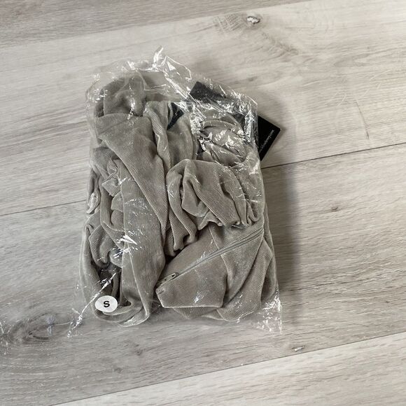 KLOSET ENVY SCRUNCH BODYSUIT S GREEN NWT IN PKG - Picture 4 of 6